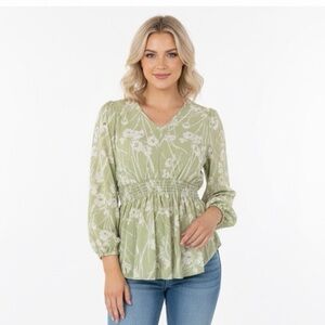 HAILEY & CO green floral boho smocked top size medium